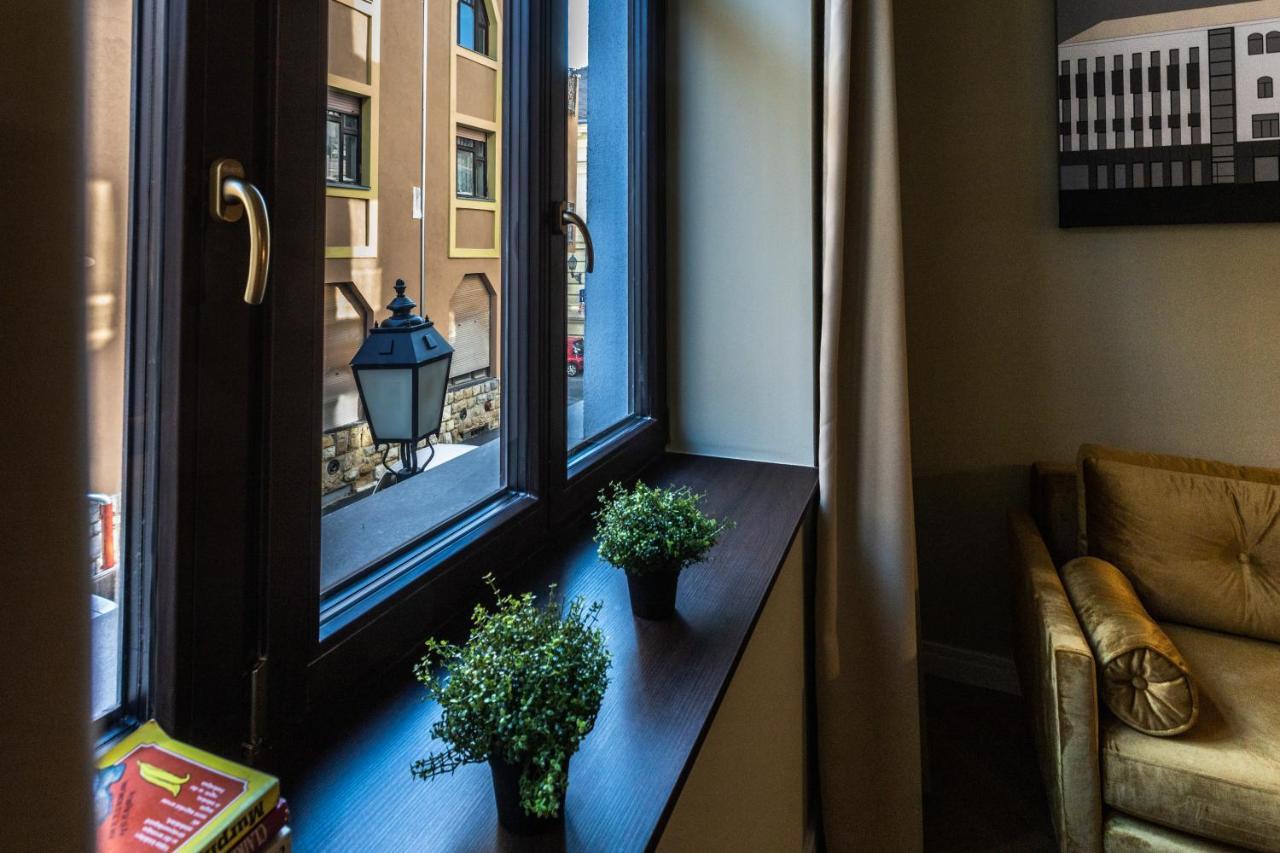 M15 Apartment Pecs Luaran gambar